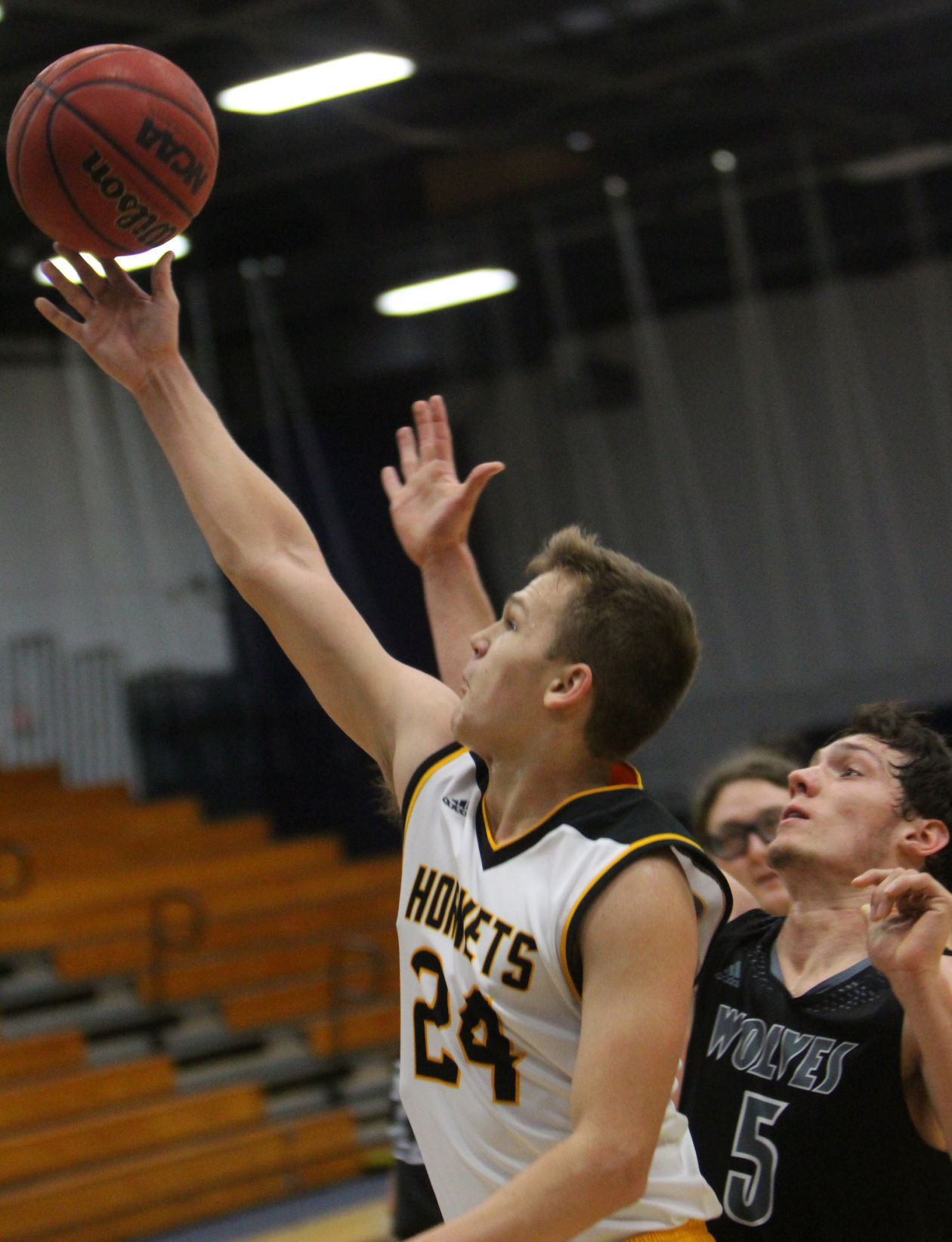 Cadott vs Elmwood/Plum City at UW-Stout 12-1-18